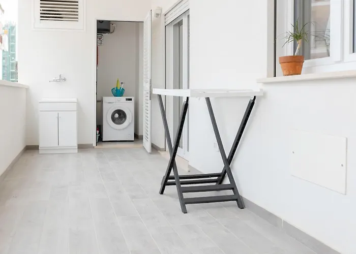Prima Classe - With Private Garage - Daire Molfetta